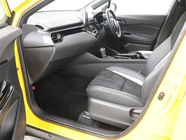 �p���N�C���L�b�g���i�[����Ă��܂��B