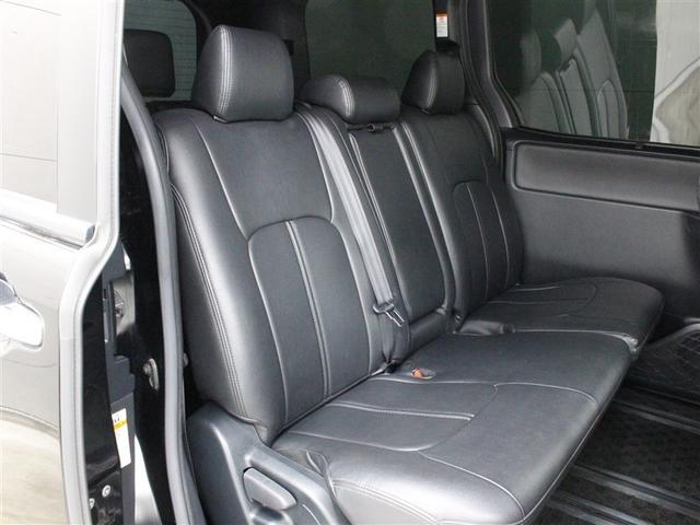 ヴォクシー ＺＳ　煌ＩＩＩ　フルセグ　メモリーナビ　ＤＶＤ再生　ミュージックプレイヤー接続可　後席モニター　バックカメラ　衝突被害軽減システム　ＥＴＣ　ドラレコ　両側電動スライド　ＬＥＤヘッドランプ　乗車定員８人　３列シート（10枚目）