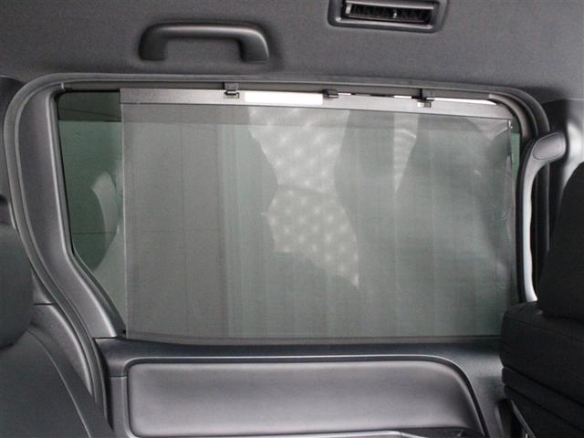 ヴォクシー ＺＳ　煌ＩＩＩ　フルセグ　メモリーナビ　ＤＶＤ再生　ミュージックプレイヤー接続可　後席モニター　バックカメラ　衝突被害軽減システム　ＥＴＣ　ドラレコ　両側電動スライド　ＬＥＤヘッドランプ　乗車定員８人　３列シート（12枚目）