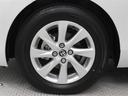 純正アルミホイールは精度が高く、走行の安定性が優れています。タイヤサイズ185/65R15