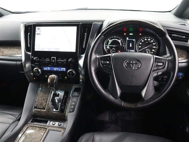 アルファードハイブリッド エグゼクティブラウンジＳ　革シート　４ＷＤ　フルセグ　メモリーナビ　ＤＶＤ再生　ミュージックプレイヤー接続可　後席モニター　バックカメラ　衝突被害軽減システム　ＥＴＣ　両側電動スライド　ＬＥＤヘッドランプ　乗車定員７人（5枚目）