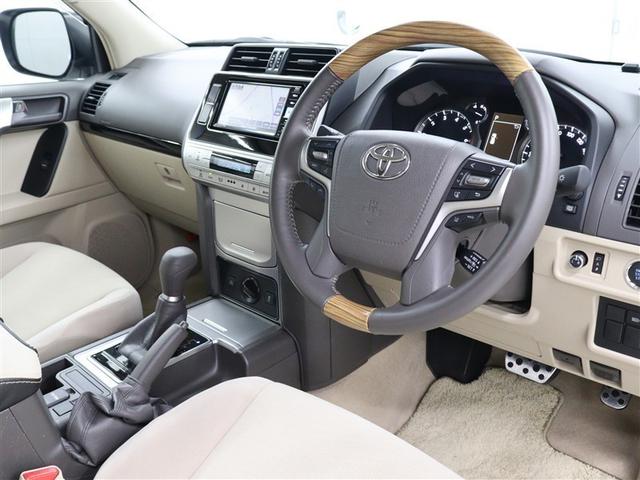 ランドクルーザープラド ＴＸ　サンルーフ　４ＷＤ　フルセグ　メモリーナビ　ＤＶＤ再生　バックカメラ　衝突被害軽減システム　ＥＴＣ　ＬＥＤヘッドランプ　乗車定員７人　３列シート（6枚目）