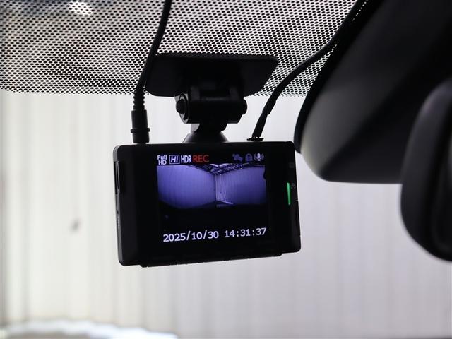 カローラツーリング ハイブリッド　ダブルバイビー　フルセグ　メモリーナビ　ミュージックプレイヤー接続可　バックカメラ　衝突被害軽減システム　ＥＴＣ　ドラレコ　ＬＥＤヘッドランプ　アイドリングストップ（23枚目）