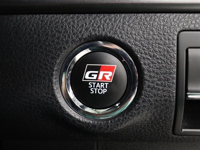 スマートキーを携帯していれば、ブレーキを踏みながら専用スタートスイッチ（ＧＲロゴ付）を押すだけで、エンジンが始動します。