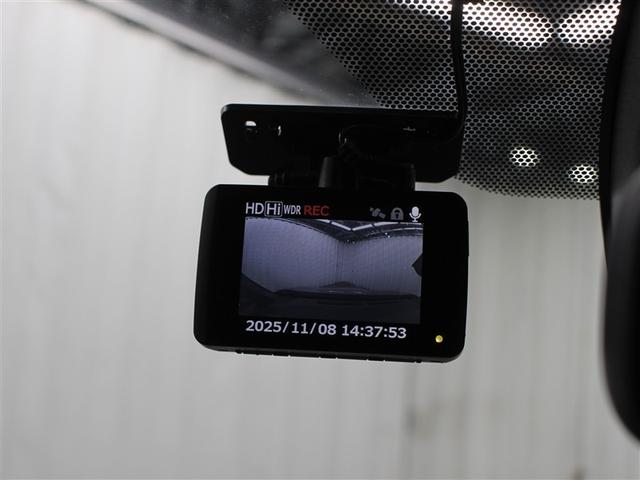 �^�]���́u������v���L�^���Ă���A�������̎����S�����h���C�u���R�[�_�[�𑕔����Ă��܂��B