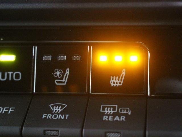 クラウンクロスオーバー Ｇアドバンスド・レザーパッケージ　革シート　４ＷＤ　フルセグ　ミュージックプレイヤー接続可　バックカメラ　衝突被害軽減システム　ＥＴＣ　ドラレコ　ＬＥＤヘッドランプ　アイドリングストップ（9枚目）