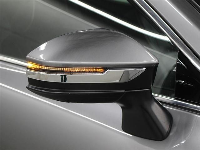 クラウンクロスオーバー Ｇアドバンスド・レザーパッケージ　革シート　４ＷＤ　フルセグ　ミュージックプレイヤー接続可　バックカメラ　衝突被害軽減システム　ＥＴＣ　ドラレコ　ＬＥＤヘッドランプ　アイドリングストップ（18枚目）