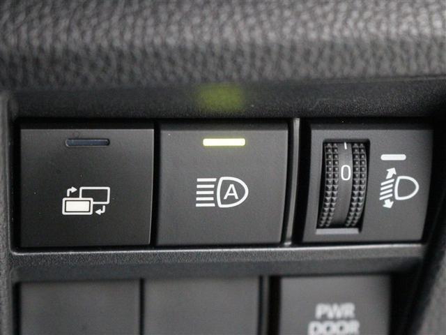 ヴォクシー S-Z フルセグ メモリーナビ DVD再生 ミュージックプレイヤー接続可 バックカメラ 衝突被害軽減システム ETC ドラレコ 両側電動スライド LEDヘッドランプ 乗車定員7人 3列シート(24枚目)