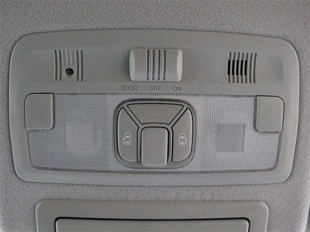 エスティマ ２．４アエラス　Ｇエディション　フルセグ　メモリーナビ　ＤＶＤ再生　バックカメラ　ＥＴＣ　ドラレコ　両側電動スライド　ＨＩＤヘッドライト　乗車定員７人　３列シート（13枚目）