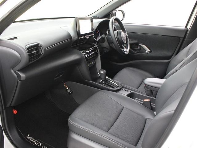 ヤリスクロス ハイブリッドＺ　フルセグ　メモリーナビ　ミュージックプレイヤー接続可　バックカメラ　衝突被害軽減システム　ＥＴＣ　ドラレコ　ＬＥＤヘッドランプ　アイドリングストップ（12枚目）