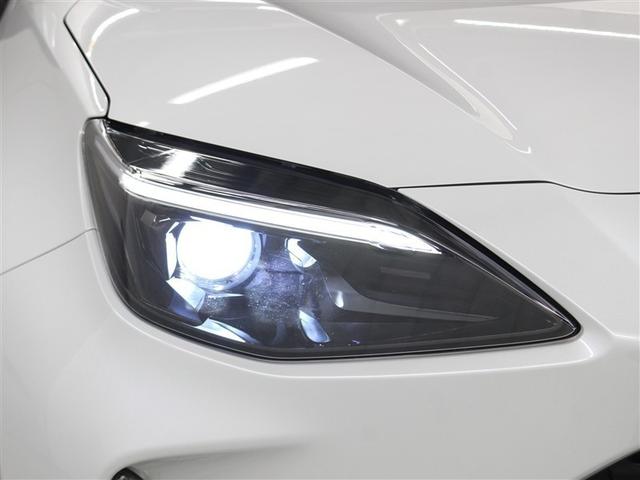 ヤリスクロス ハイブリッドＧ　メモリーナビ　ミュージックプレイヤー接続可　バックカメラ　衝突被害軽減システム　ＥＴＣ　ドラレコ　ＬＥＤヘッドランプ　ワンオーナー　アイドリングストップ（15枚目）