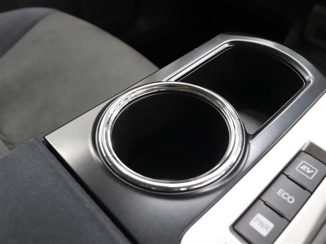 ��Ɏ��₷���ʒu�ɃJ�b�v�z���_�[�𑕔����Ă��܂��B