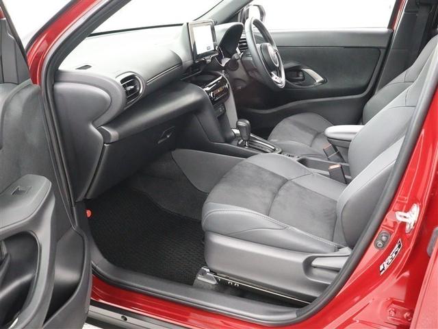 ヤリスクロス ハイブリッド　ＧＲスポーツ　ミュージックプレイヤー接続可　バックカメラ　衝突被害軽減システム　ＥＴＣ　ドラレコ　ＬＥＤヘッドランプ　ワンオーナー　アイドリングストップ（9枚目）