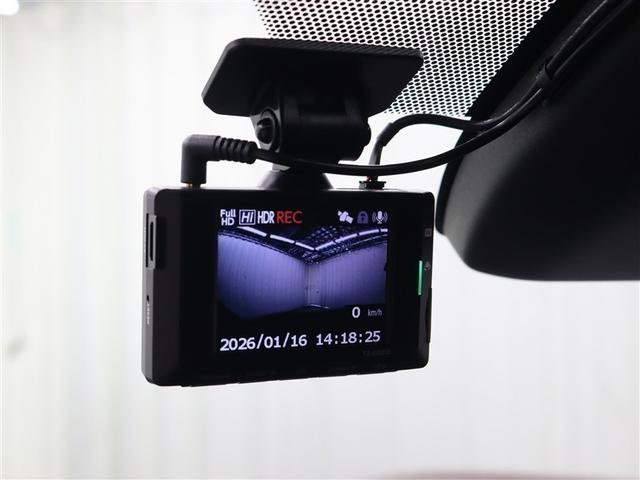 ヤリスクロス ハイブリッド　ＧＲスポーツ　ミュージックプレイヤー接続可　バックカメラ　衝突被害軽減システム　ＥＴＣ　ドラレコ　ＬＥＤヘッドランプ　ワンオーナー　アイドリングストップ（24枚目）