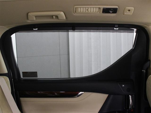 �X���C�h�h�A�Ɏ��[���̃T���V�F�[�h�𑕔����Ă��܂��B