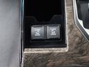 エグゼクティブラウンジＳ　革シート　４ＷＤ　フルセグ　メモリーナビ　ＤＶＤ再生　ミュージックプレイヤー接続可　後席モニター　バックカメラ　衝突被害軽減システム　ＥＴＣ　両側電動スライド　ＬＥＤヘッドランプ　乗車定員７人（15枚目）