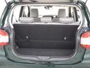 後席シートを倒せば更に大きなラゲージスペースとしてご利用いただけます。
