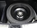 スペアタイヤが装備されています。