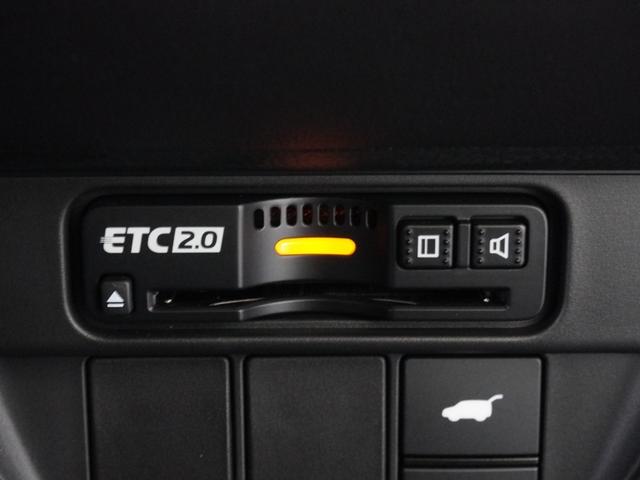 ＺＲ－Ｖ ｅ：ＨＥＶＺ　ワンオーナー　９インチナビ　バックカメラ　ＥＴＣ　アダプティブクルーズコントロール　シートヒーター　Ｂｌｕｅｔｏｏｔｈ　ＵＳＢ入力端子　デイライト　減速セレクター　衝突被害軽減ブレーキ　　禁煙車（5枚目）