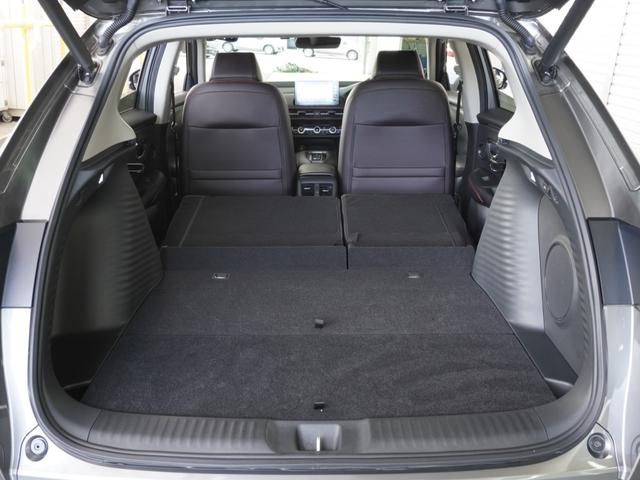 ＺＲ－Ｖ ｅ：ＨＥＶＺ　ワンオーナー　９インチナビ　バックカメラ　ＥＴＣ　アダプティブクルーズコントロール　シートヒーター　Ｂｌｕｅｔｏｏｔｈ　ＵＳＢ入力端子　デイライト　減速セレクター　衝突被害軽減ブレーキ　　禁煙車（12枚目）