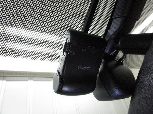 Gi フルセグ メモリーナビ DVD再生 バックカメラ ETC ドラレコ 両側電動スライド LEDヘッドランプ ウオークスルー 乗車定員7人 3列シート ワンオーナー アイドリングストップ(20枚目)