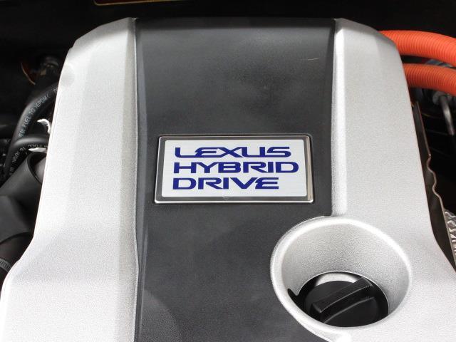 ＩＳ ＩＳ３００ｈ　Ｆスポーツ　メモリーナビ　スマートキー　ＤＶＤ再生　衝突回避システム　ＬＥＤヘッド　フルセグ　Ｂカメラ　ＥＴＣ　革シート　４ＷＤ　ワンオーナー　アルミホイール　クルコン　Ｐシート（34枚目）