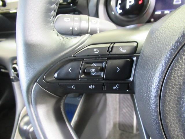 ヤリス Ｚ　サイドＳＲＳ　ＡＡＣ　バックモニタ　スマキー　横滑防止装置　地デジ　キーフリー　アルミ　ＬＥＤランプ　パワーウインドウ　助手席エアバック　クルコン　エアバッグ　パワーステアリング　盗難防止システム（15枚目）