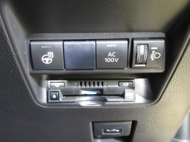 アクア Z LEDヘッドライト スマートキー 100V電源 イモビライザー アルミホイール オートクルーズコントロール エアコン ESC ナビ カーテンエアバッグ ETC キーレス パワーウインドウ ABS(12枚目)