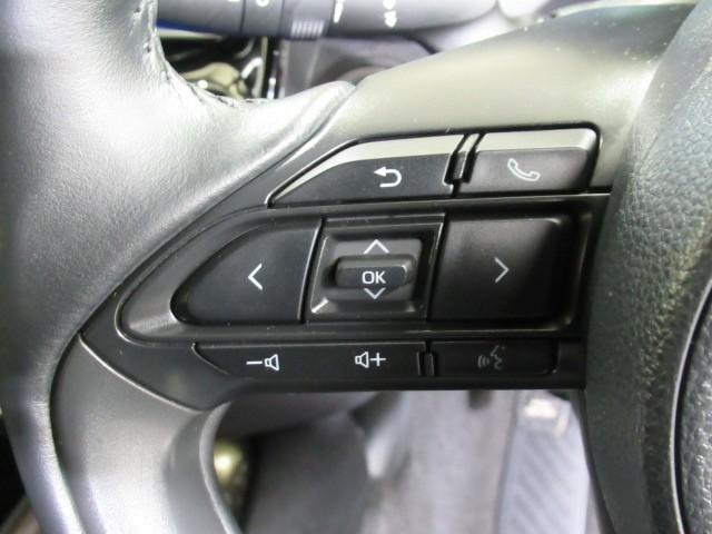 アクア Z LEDヘッドライト スマートキー 100V電源 イモビライザー アルミホイール オートクルーズコントロール エアコン ESC ナビ カーテンエアバッグ ETC キーレス パワーウインドウ ABS(15枚目)