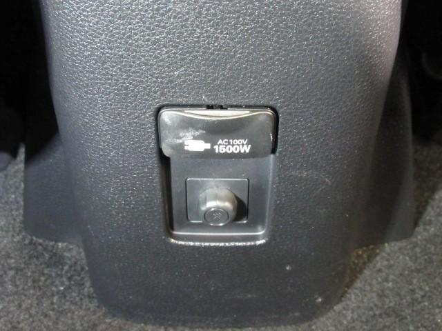 アクア Z LEDヘッドライト スマートキー 100V電源 イモビライザー アルミホイール オートクルーズコントロール エアコン ESC ナビ カーテンエアバッグ ETC キーレス パワーウインドウ ABS(29枚目)