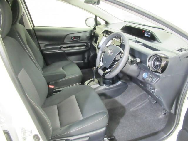 アクア Sスタイルブラック ECOモード サイドエアバッグ バックモニタ- 地デジフルセグ ナビTV イモビライザー LEDライト スマートキープッシュスタート 1オーナー ETC付き Wエアバッグ キーフリ 横滑り防止装置付き(9枚目)