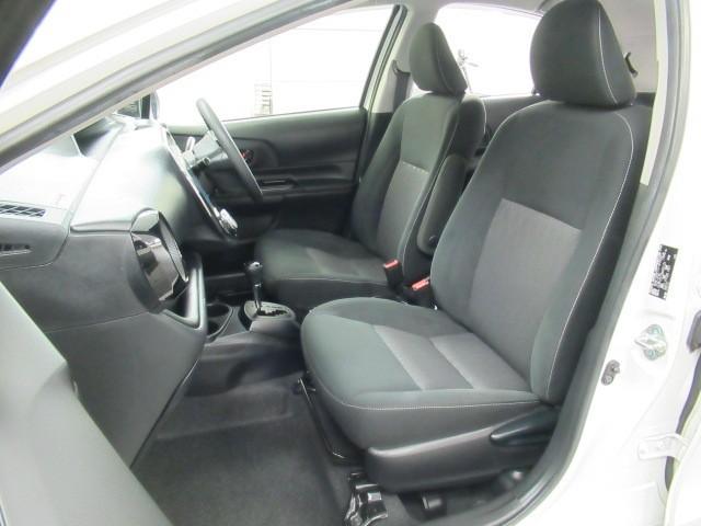 アクア Sスタイルブラック ECOモード サイドエアバッグ バックモニタ- 地デジフルセグ ナビTV イモビライザー LEDライト スマートキープッシュスタート 1オーナー ETC付き Wエアバッグ キーフリ 横滑り防止装置付き(32枚目)