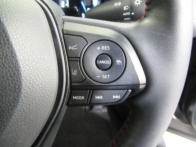 RAV4 PHV G Z 衝突軽減装置 LED パワーシート キーレス メモリナビ フルセグTV オートクルーズコントロール ETC 盗難防止装置 4WD スマートキー AW Bカメラ AC100V電源 横滑り防止装置 AAC(13枚目)