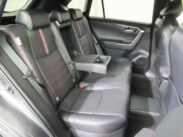 RAV4 PHV G Z 衝突軽減装置 LED パワーシート キーレス メモリナビ フルセグTV オートクルーズコントロール ETC 盗難防止装置 4WD スマートキー AW Bカメラ AC100V電源 横滑り防止装置 AAC(25枚目)