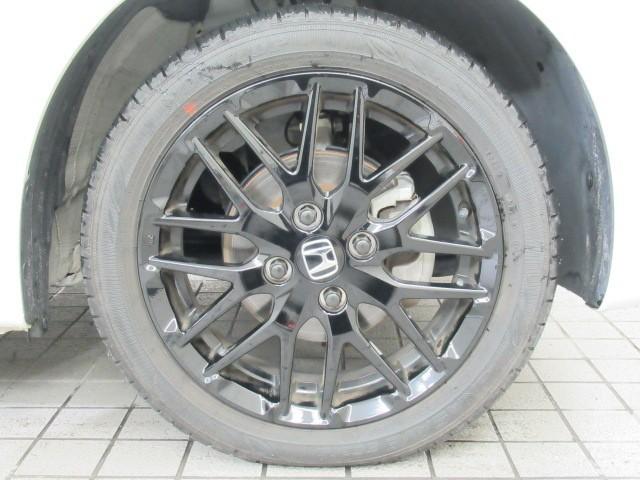 Ｎ－ＯＮＥ ＲＳ　サイドカーテンエアバック　横滑り防止機能　インテリキー　ＥＴＣ付き　ＡＡＣ　オートクルーズコントロール　Ｂカメ　地デジチューナー　パワーウィンドウ　ナビ＆ＴＶ　パワーステアリング　ＡＢＳ　アルミ（6枚目）