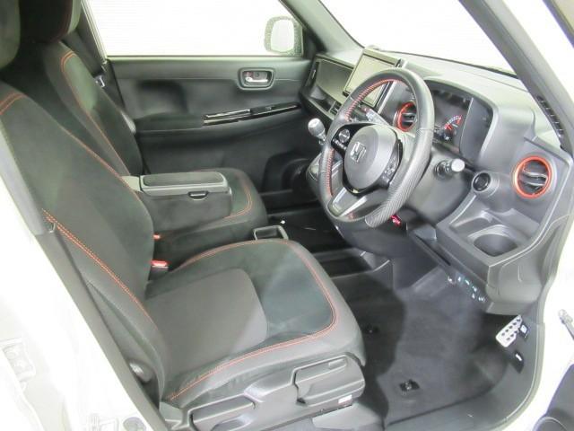 Ｎ－ＯＮＥ ＲＳ　サイドカーテンエアバック　横滑り防止機能　インテリキー　ＥＴＣ付き　ＡＡＣ　オートクルーズコントロール　Ｂカメ　地デジチューナー　パワーウィンドウ　ナビ＆ＴＶ　パワーステアリング　ＡＢＳ　アルミ（8枚目）