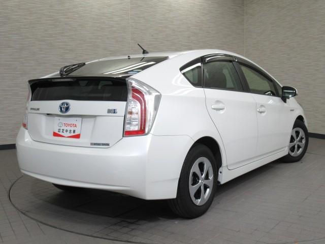 プリウス S Bモニタ- フルセグ地デジ インテリキー デュアルエアバック エアB イモビライザー DVD再生可能 ワンオーナー車 ナビTV AUTOエアコン 横スベリ防止 アルミホイール ETC装備 ABS(6枚目)