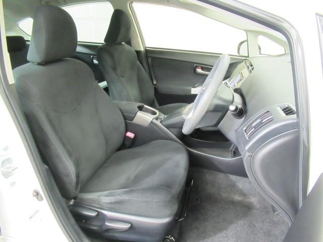 プリウス S Bモニタ- フルセグ地デジ インテリキー デュアルエアバック エアB イモビライザー DVD再生可能 ワンオーナー車 ナビTV AUTOエアコン 横スベリ防止 アルミホイール ETC装備 ABS(8枚目)