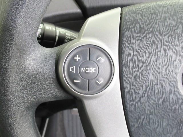 プリウス S Bモニタ- フルセグ地デジ インテリキー デュアルエアバック エアB イモビライザー DVD再生可能 ワンオーナー車 ナビTV AUTOエアコン 横スベリ防止 アルミホイール ETC装備 ABS(15枚目)