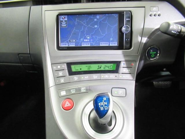 プリウス S Bモニタ- フルセグ地デジ インテリキー デュアルエアバック エアB イモビライザー DVD再生可能 ワンオーナー車 ナビTV AUTOエアコン 横スベリ防止 アルミホイール ETC装備 ABS(19枚目)