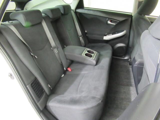 プリウス S Bモニタ- フルセグ地デジ インテリキー デュアルエアバック エアB イモビライザー DVD再生可能 ワンオーナー車 ナビTV AUTOエアコン 横スベリ防止 アルミホイール ETC装備 ABS(24枚目)