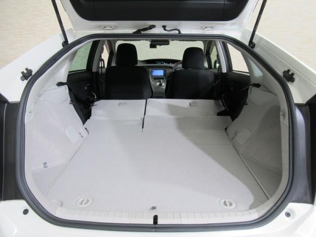 プリウス S Bモニタ- フルセグ地デジ インテリキー デュアルエアバック エアB イモビライザー DVD再生可能 ワンオーナー車 ナビTV AUTOエアコン 横スベリ防止 アルミホイール ETC装備 ABS(27枚目)