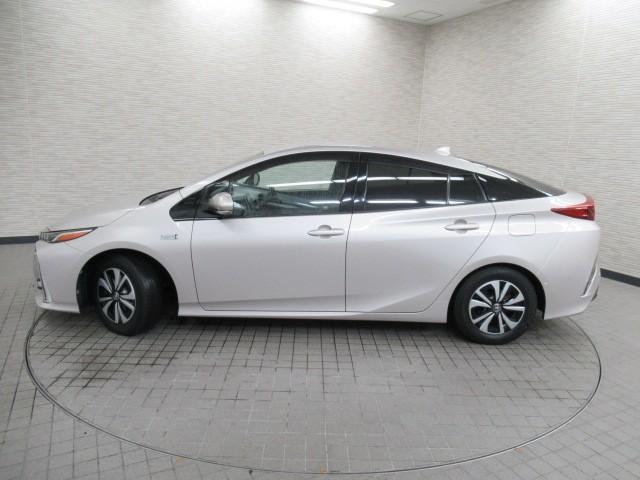 プリウスPHV A 地上デジタル バックモニタ オ-トエアコン LED 盗難防止装置 スマートキー オートクルーズコントロール ETC キーレス アルミホイール メモリーナビ サイドエアバッグ エアバッグ ナビTV(7枚目)