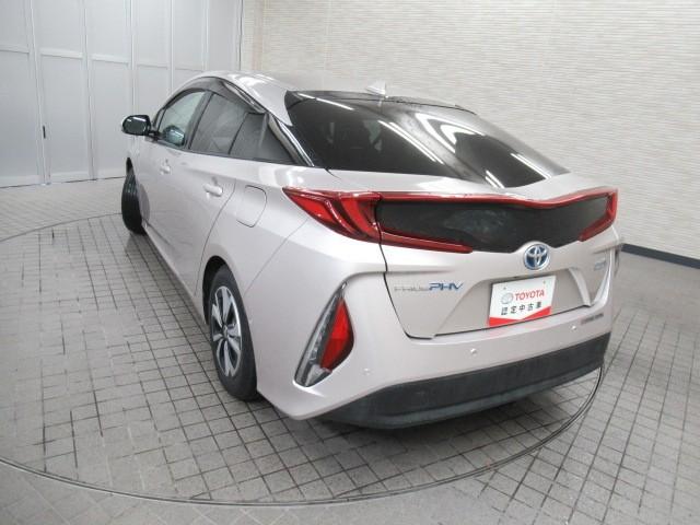 プリウスPHV A 地上デジタル バックモニタ オ-トエアコン LED 盗難防止装置 スマートキー オートクルーズコントロール ETC キーレス アルミホイール メモリーナビ サイドエアバッグ エアバッグ ナビTV(8枚目)