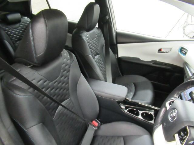 プリウスPHV A 地上デジタル バックモニタ オ-トエアコン LED 盗難防止装置 スマートキー オートクルーズコントロール ETC キーレス アルミホイール メモリーナビ サイドエアバッグ エアバッグ ナビTV(10枚目)