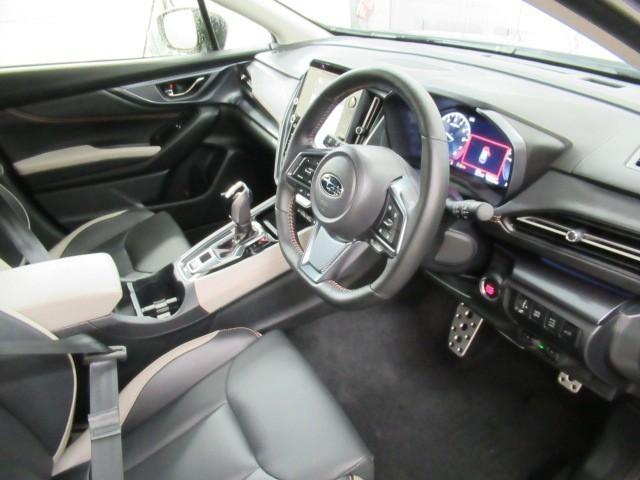 レヴォーグ レイバック リミテッドEX ナビTV クルーズコントロール AWD バックカメラ スマートキー 本革シート ETC メモリーナビ アルミホイール フルオートエアコン 地デジフルセグ 横滑り防止装置 盗難防止装置 1オーナー車(7枚目)