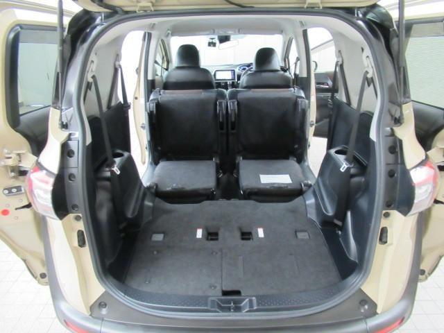 シエンタ ハイブリッドG クエロ 地デジTV 盗難防止 横滑り防止 LEDライト クルコン スマートキー ETC 1オーナー バックモニタ DVD オ-トエアコン メモリ-ナビ エアバッグ 3列シート ナビ&TV ABS(31枚目)