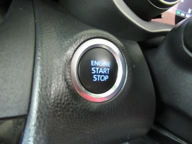 ヤリスクロス G ETC装備 リヤカメラ スマートエントリー イモビライザー DVD再生機能 オートエアコン アルミホイール ナビ キーレス パワーウィンドウ クルコン ABS メモリーナビ エアバッグ 横滑防止装置(18枚目)