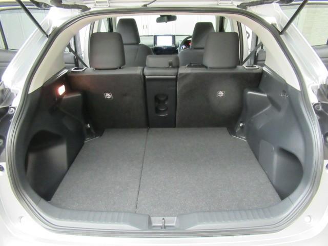 ヤリスクロス G ETC装備 リヤカメラ スマートエントリー イモビライザー DVD再生機能 オートエアコン アルミホイール ナビ キーレス パワーウィンドウ クルコン ABS メモリーナビ エアバッグ 横滑防止装置(25枚目)