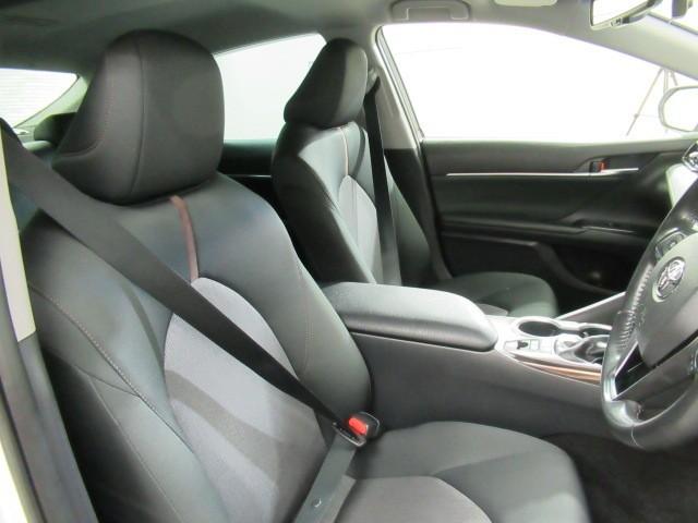 カムリ G ESC リヤカメラ パワーウィンドウ オ-トエアコン パワステ 地デジ 運転席Pシート エアバッグ LEDヘットライト ABS スマートキープッシュスタート ETC車載器 TVナビ キーフリー アルミ(10枚目)